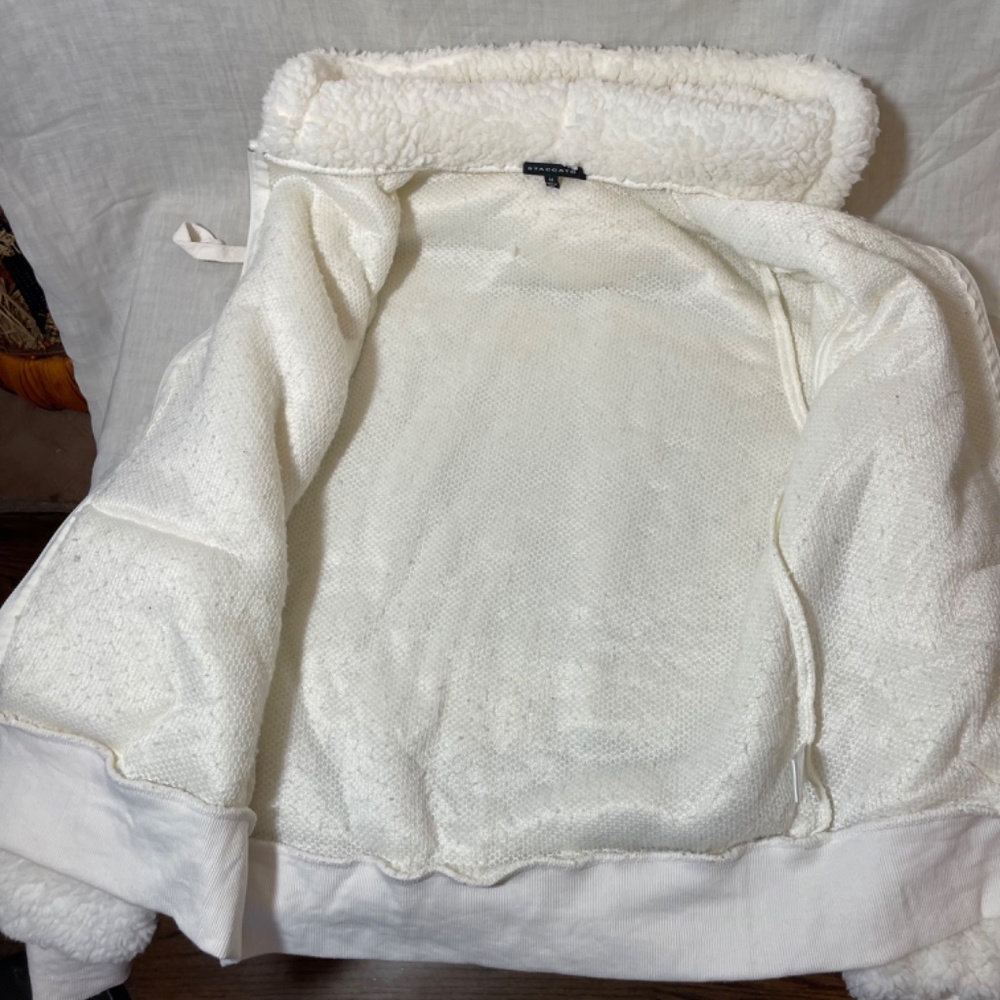 Women’s Soft Staccato Hooded Jacket. Fleece Cream Colored. Size Medium 2 pockets - Picture 3 of 8